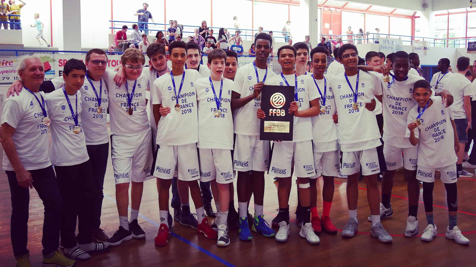 Les U15 du PB86 champions de France !