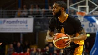 Warren Niles rejoint le Poitiers Basket 86