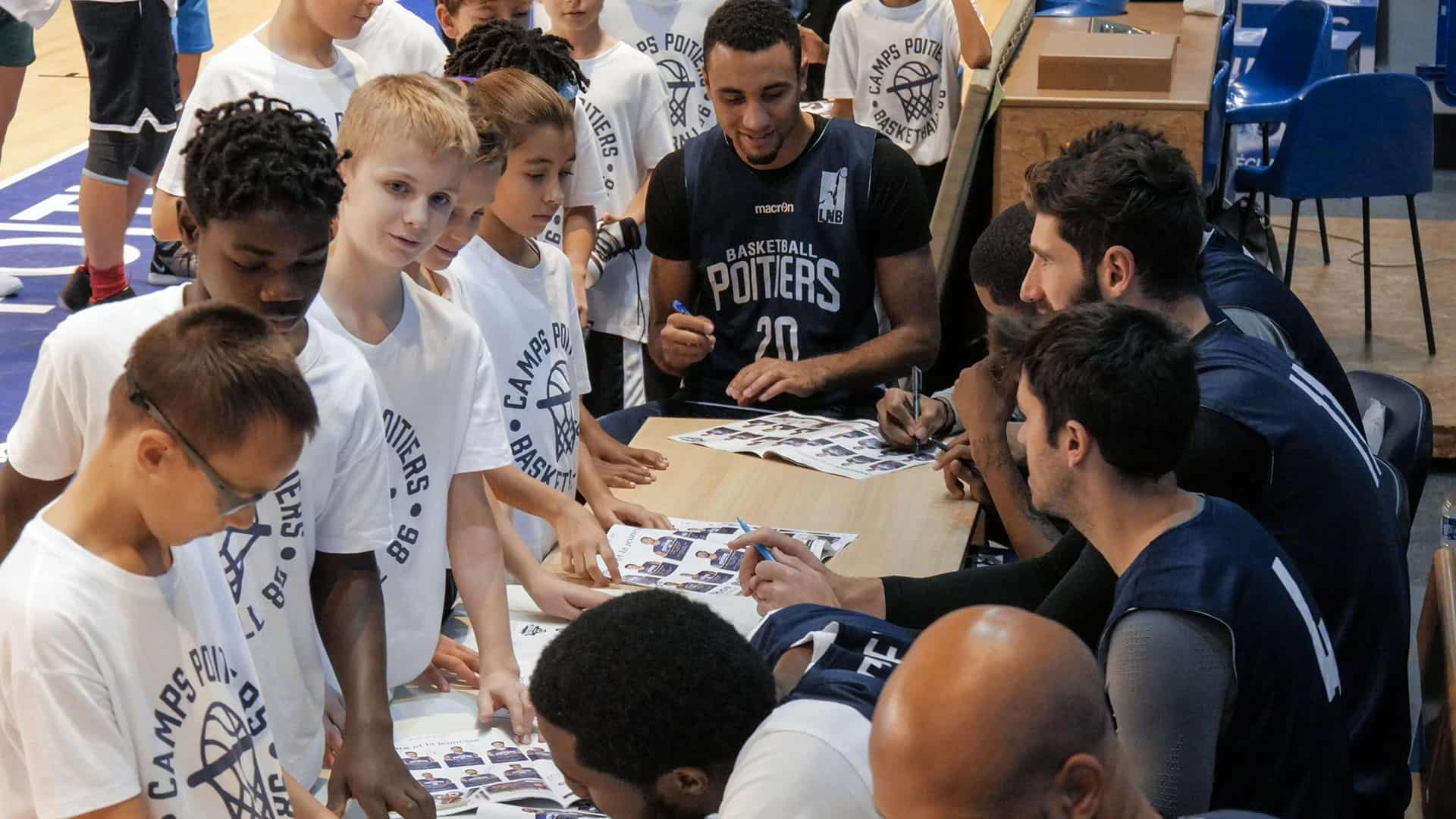 Belle ambiance au camp d&rsquo;automne