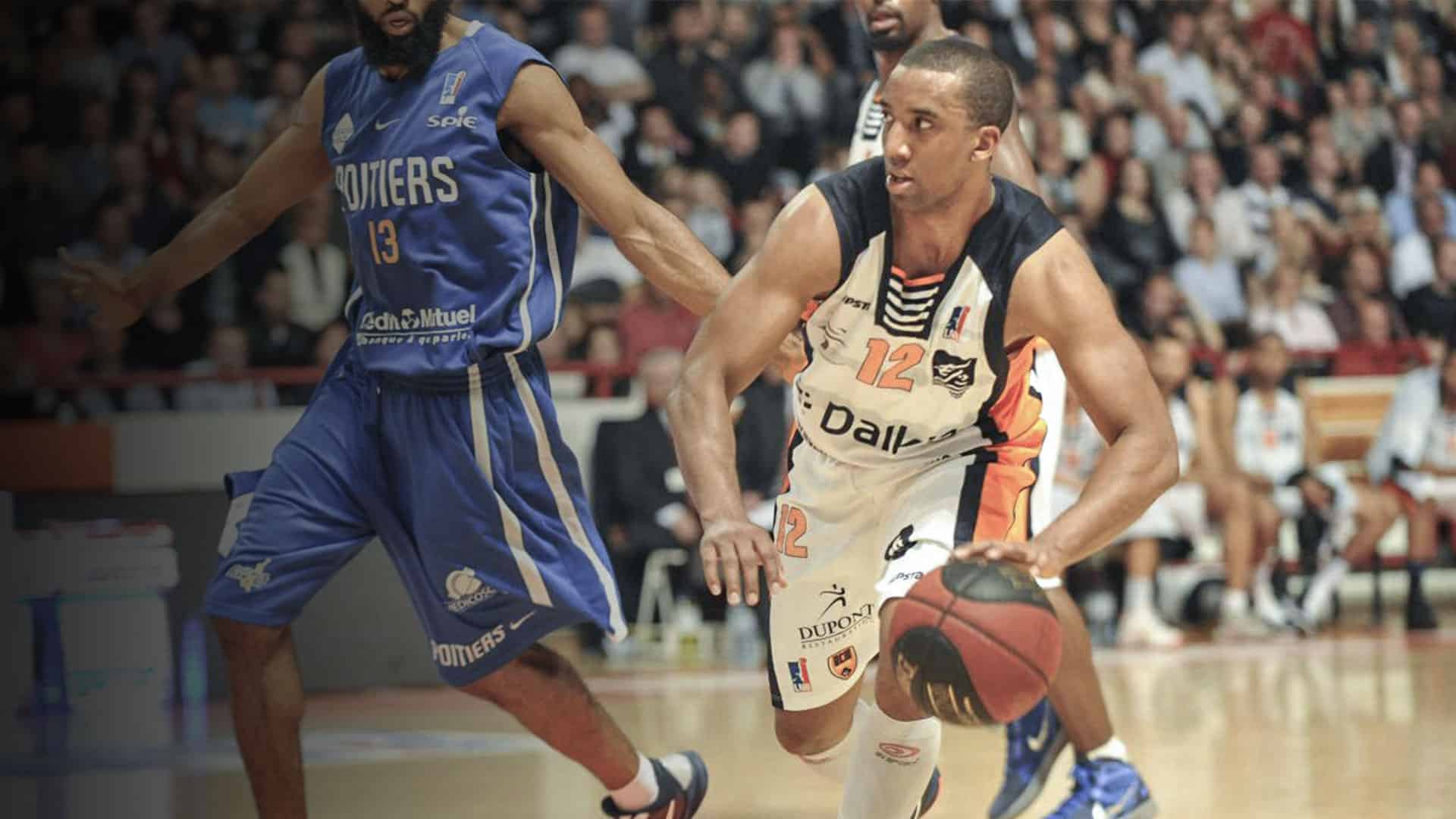 Le PB86 enrôle J.R. Reynolds