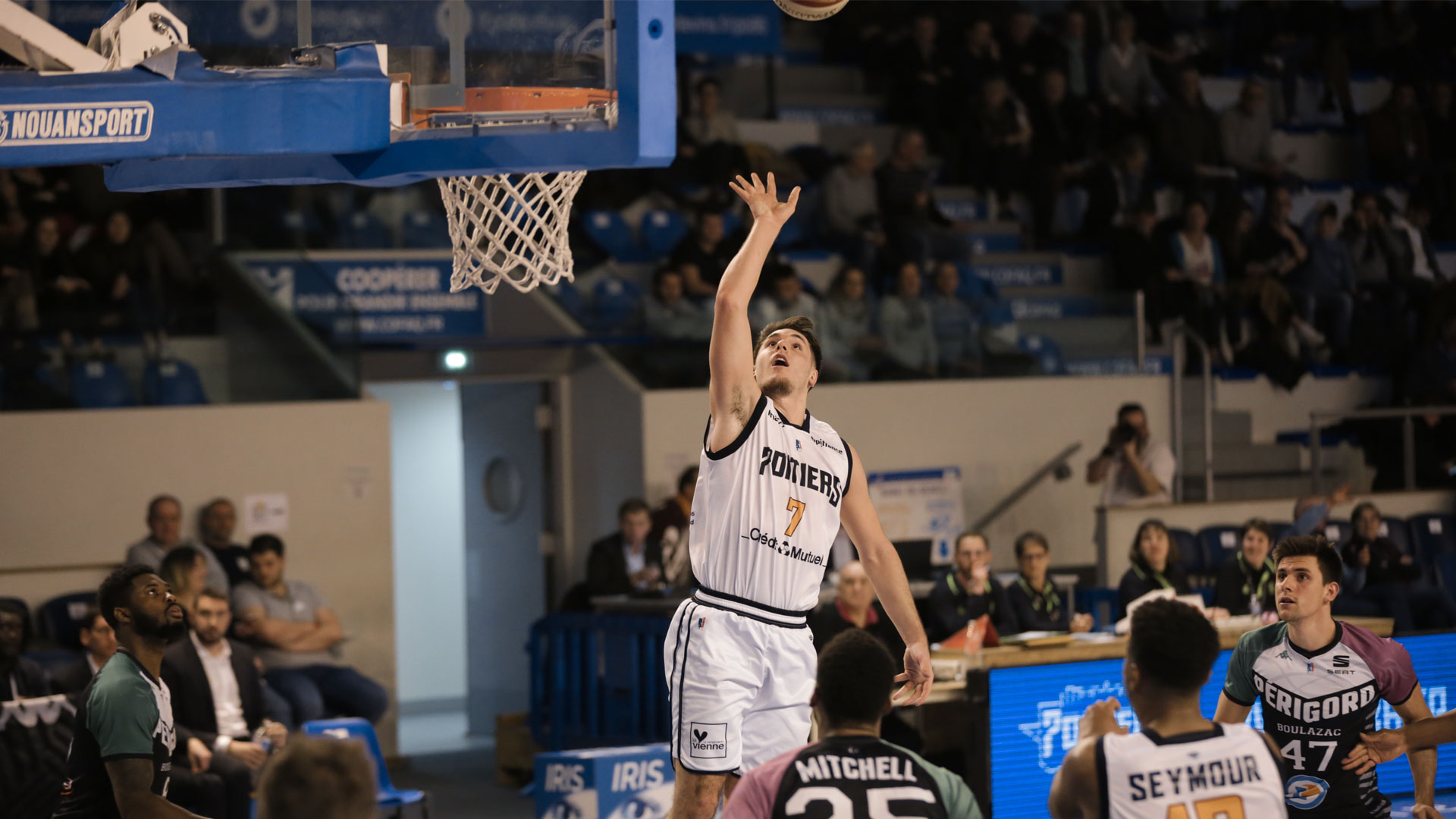 PB vs Chartres | L&rsquo;œil de Jeffrey