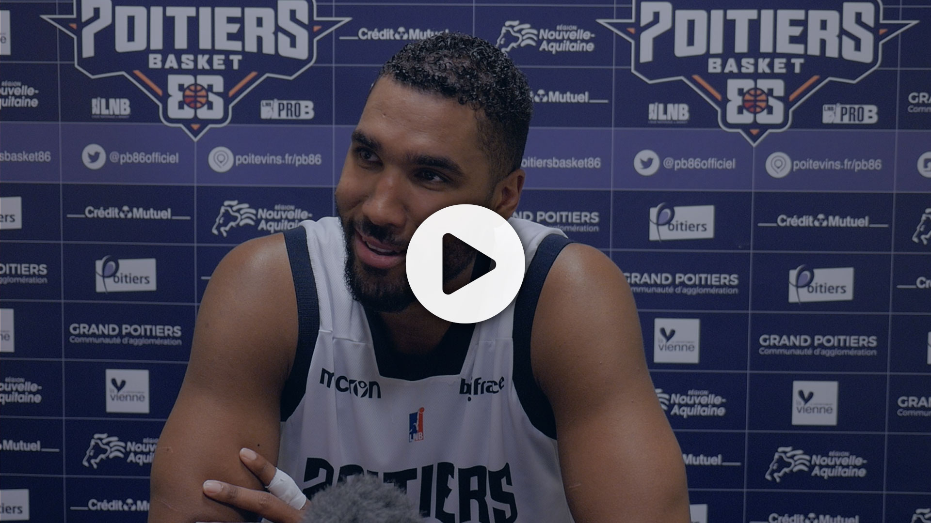 PB vs Caen | Réaction de Mickael Var