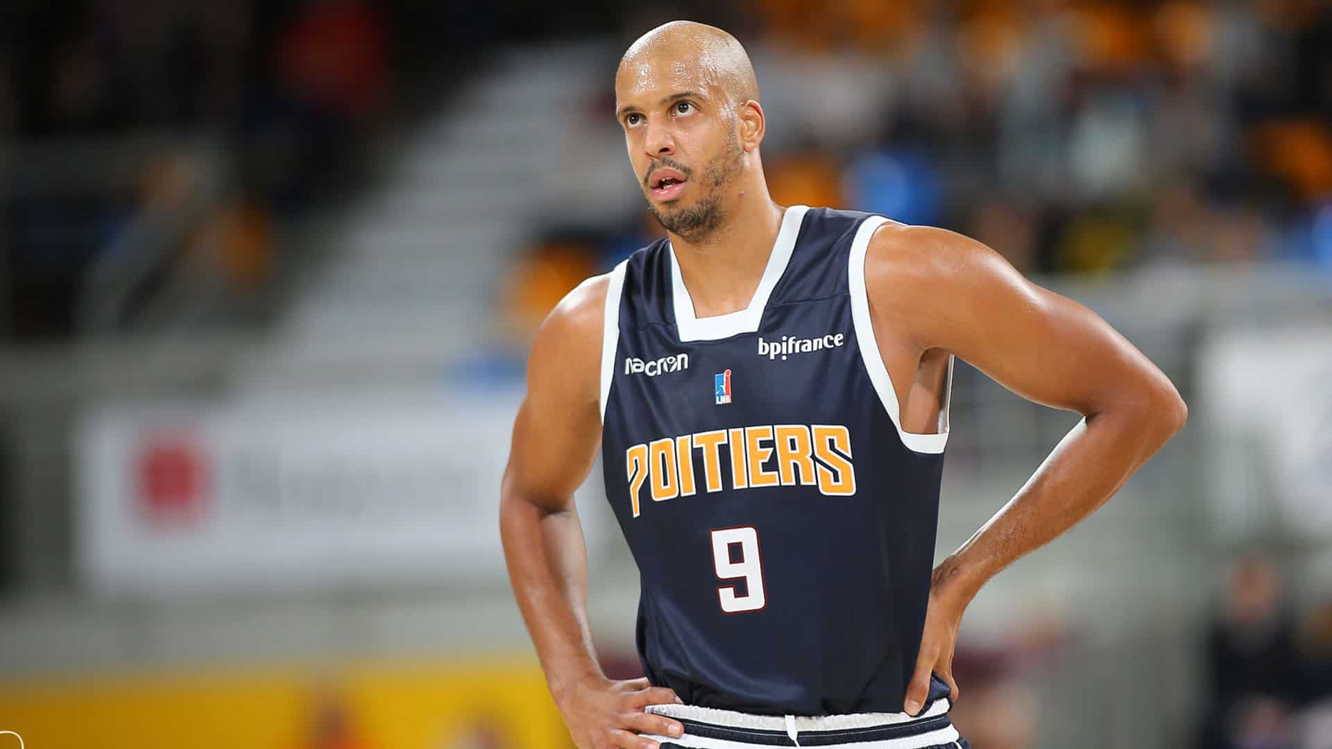 Une première frustrante