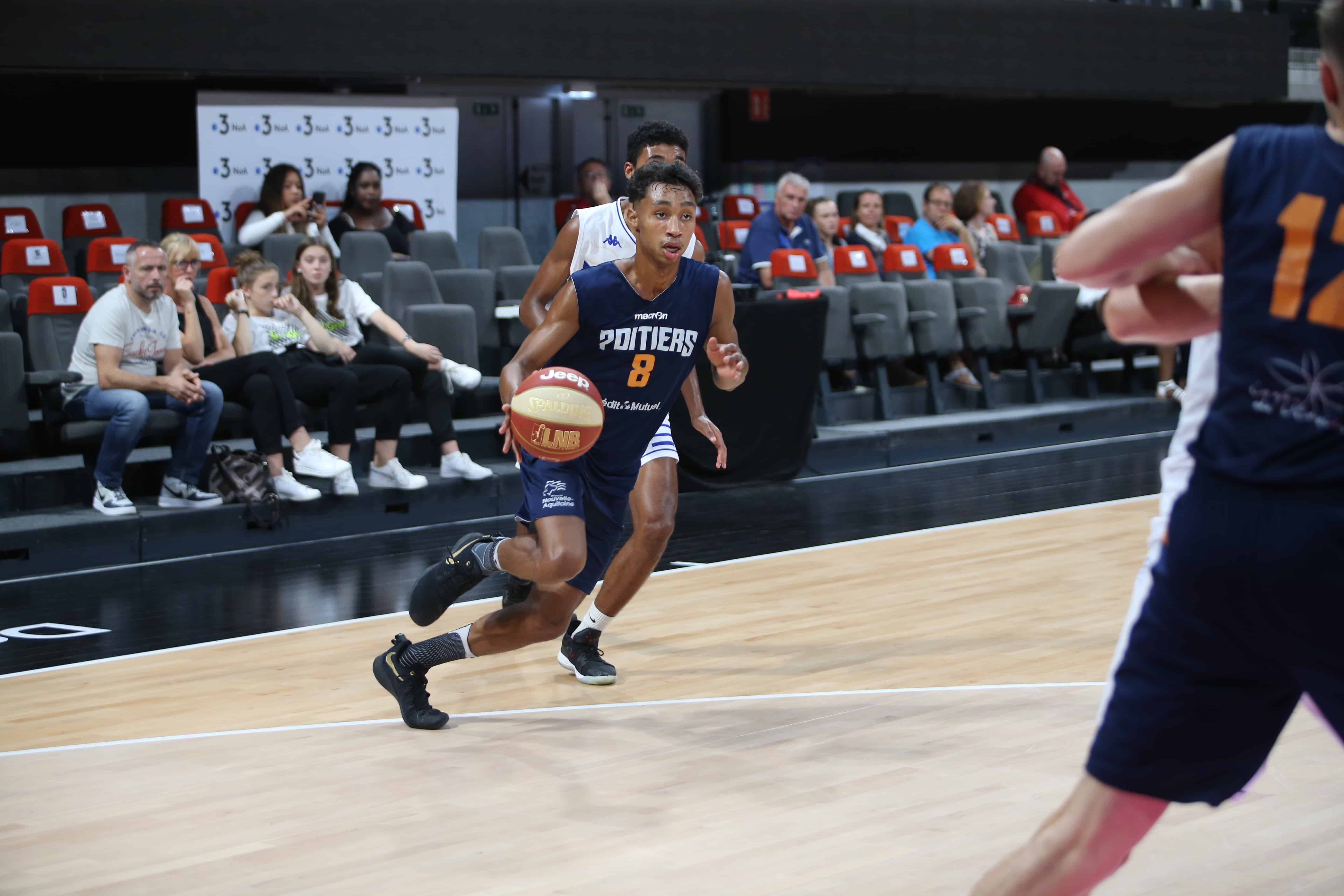 Première victoire pour la N2 et les U18