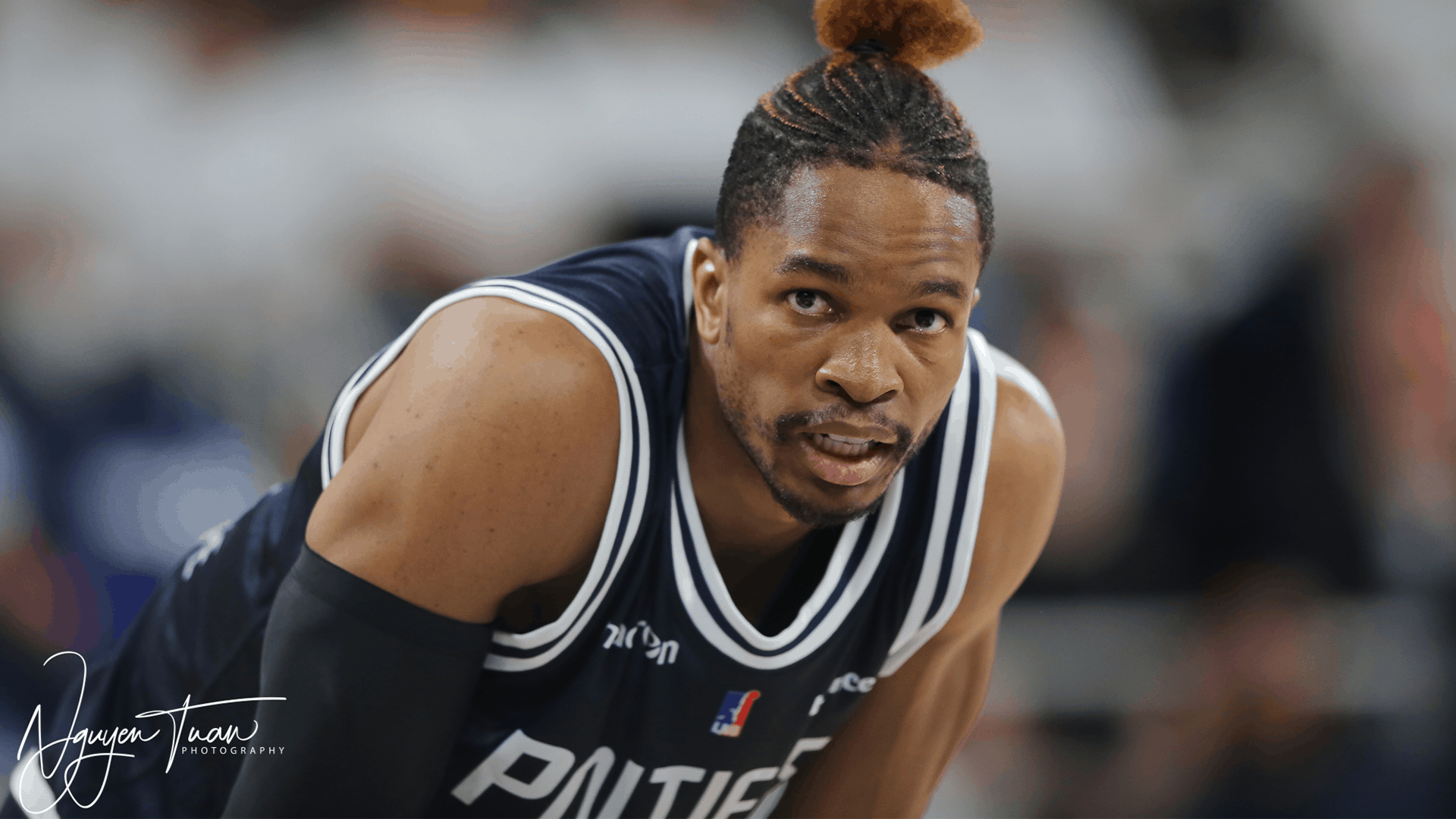 Efe ODIGIE pige au PB