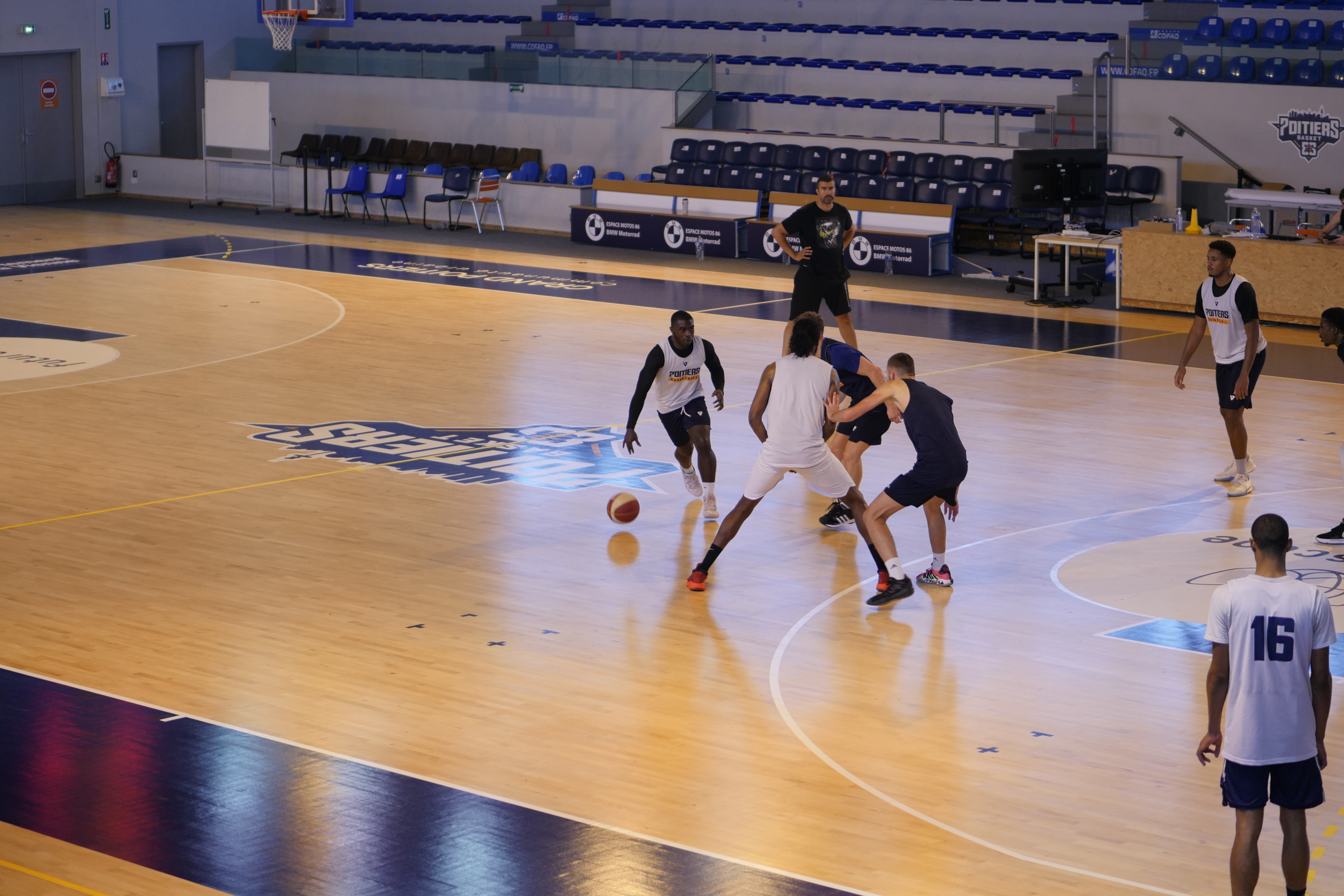 Continuer de travailler à Nantes