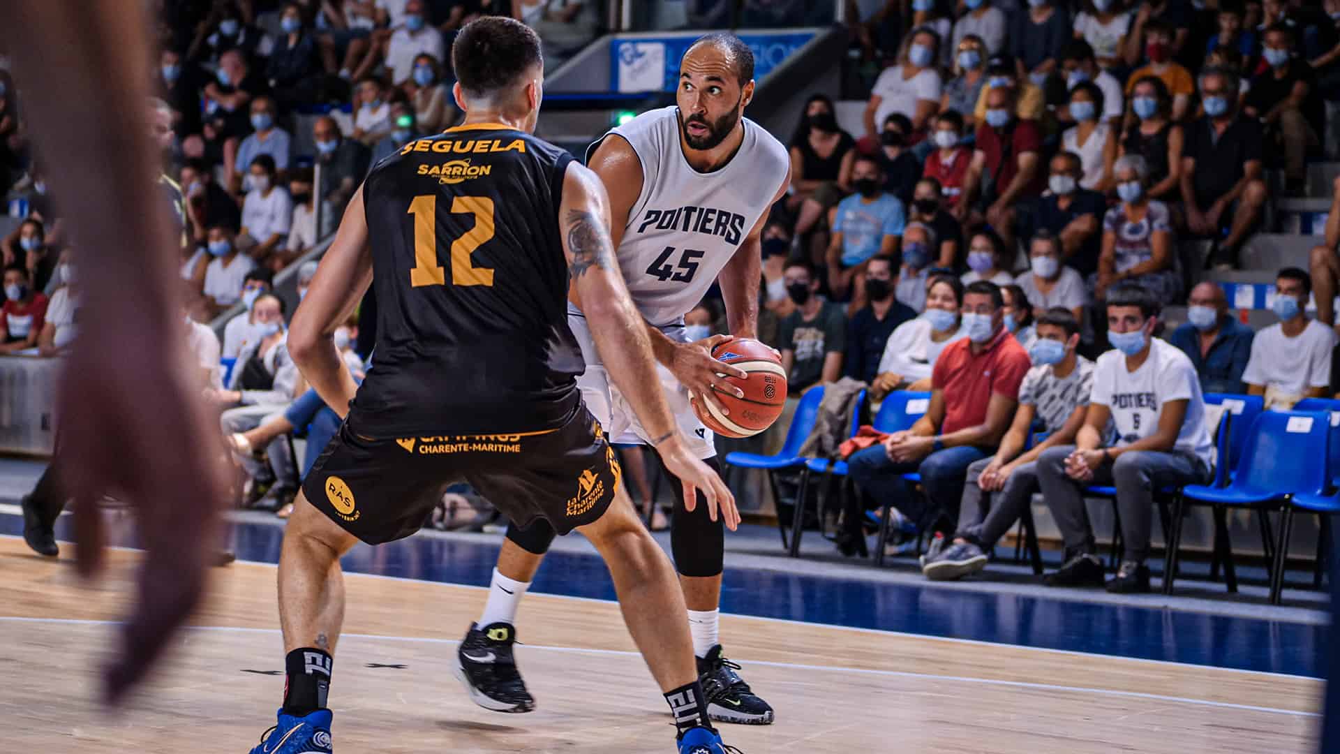 De peu face à la Rochelle