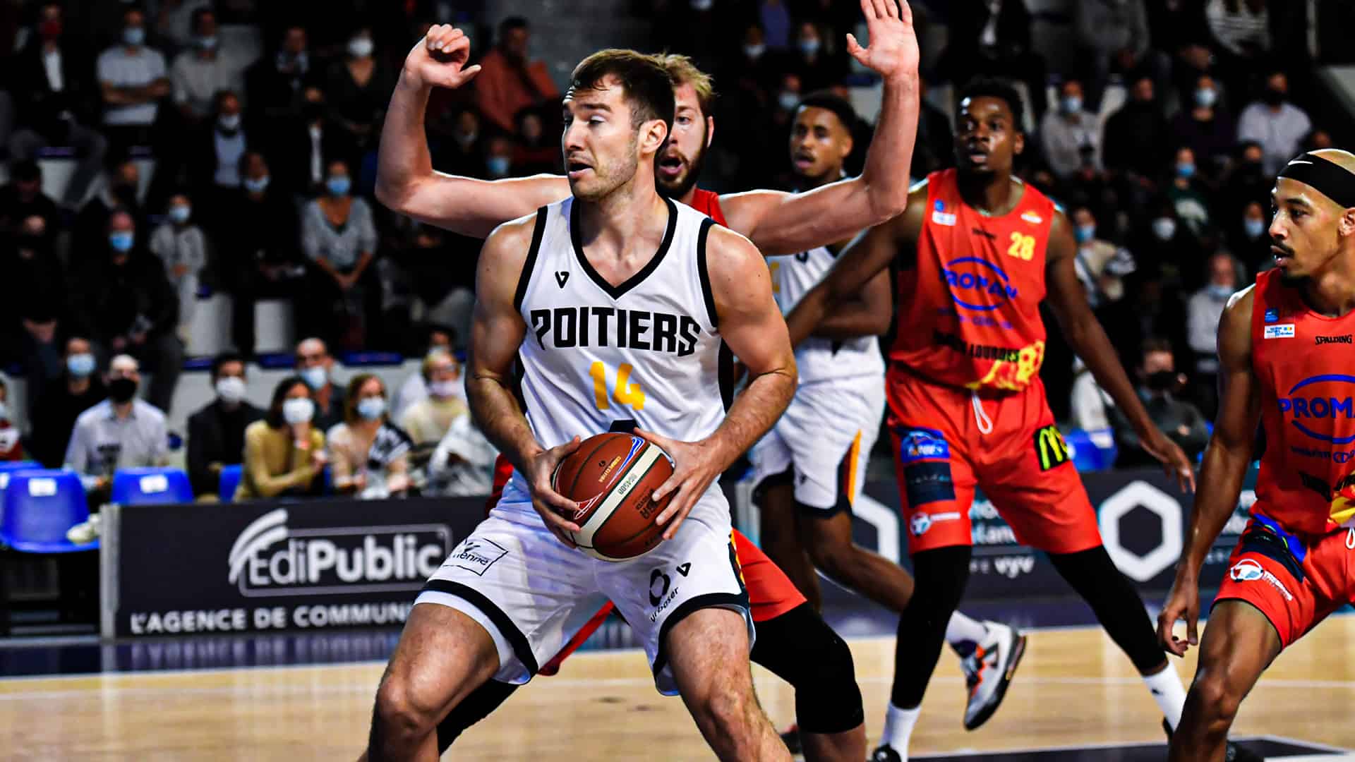 Poitiers tombe à domicile