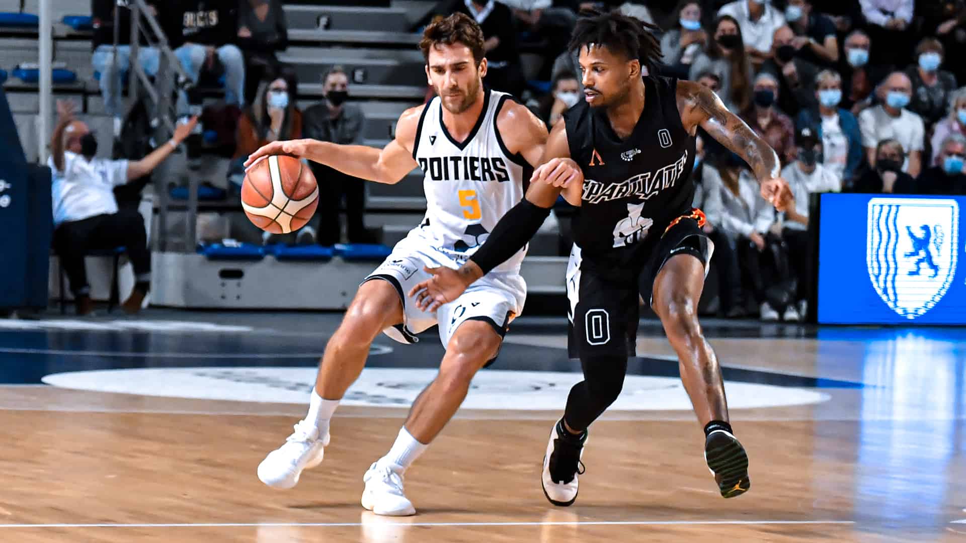 Duel dans l&rsquo;arène des Spartiates – L&rsquo;œil de Jeffrey