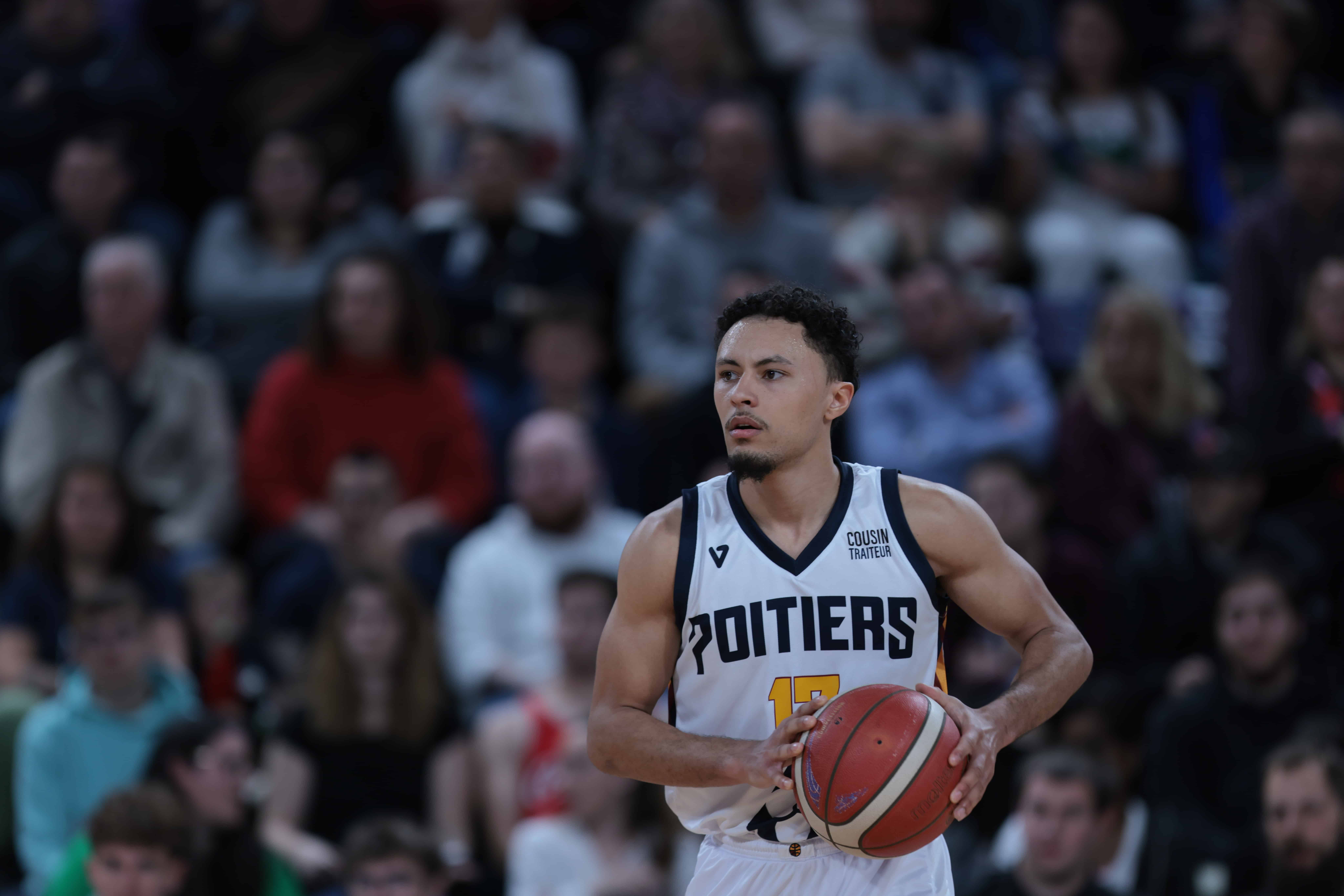 Armand Mensah quitte le Poitiers Basket 86