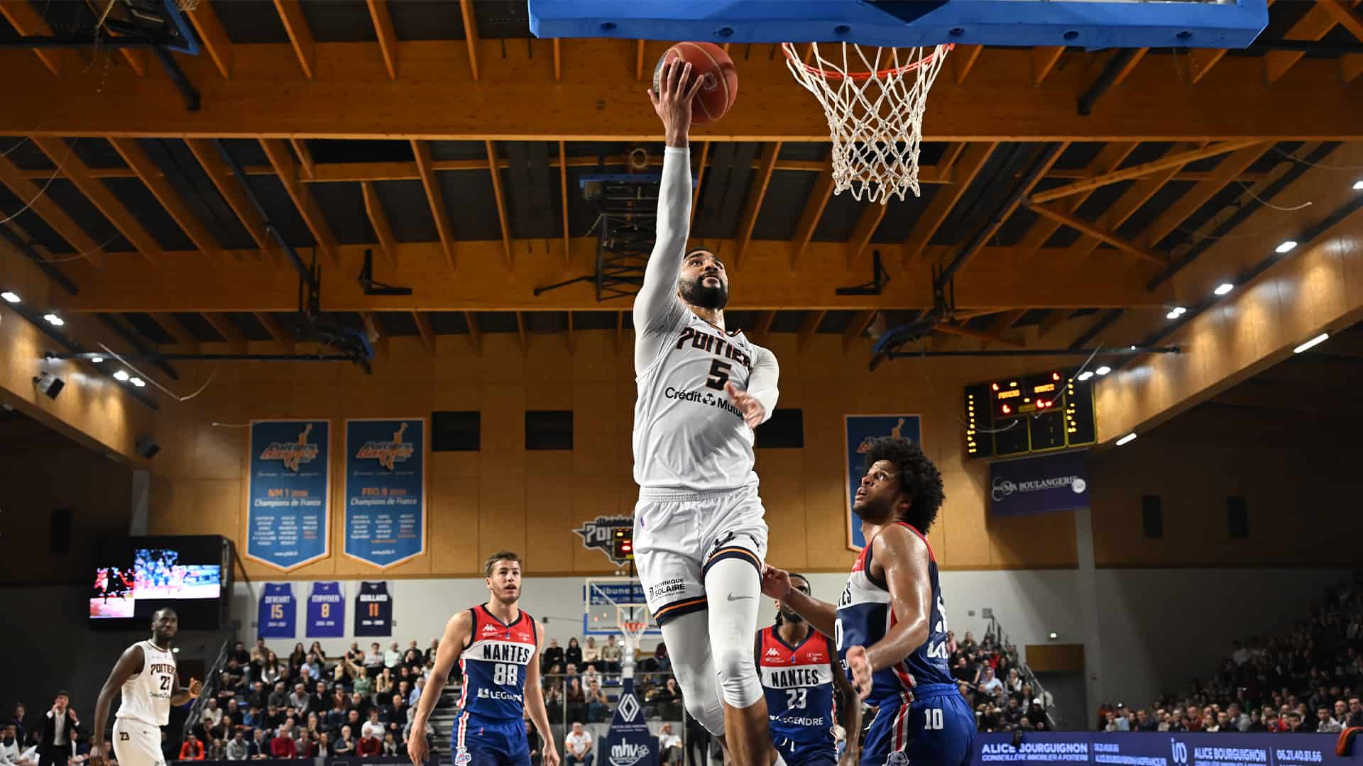 Une victoire au bout du fil face à Nantes poussé par St Eloi