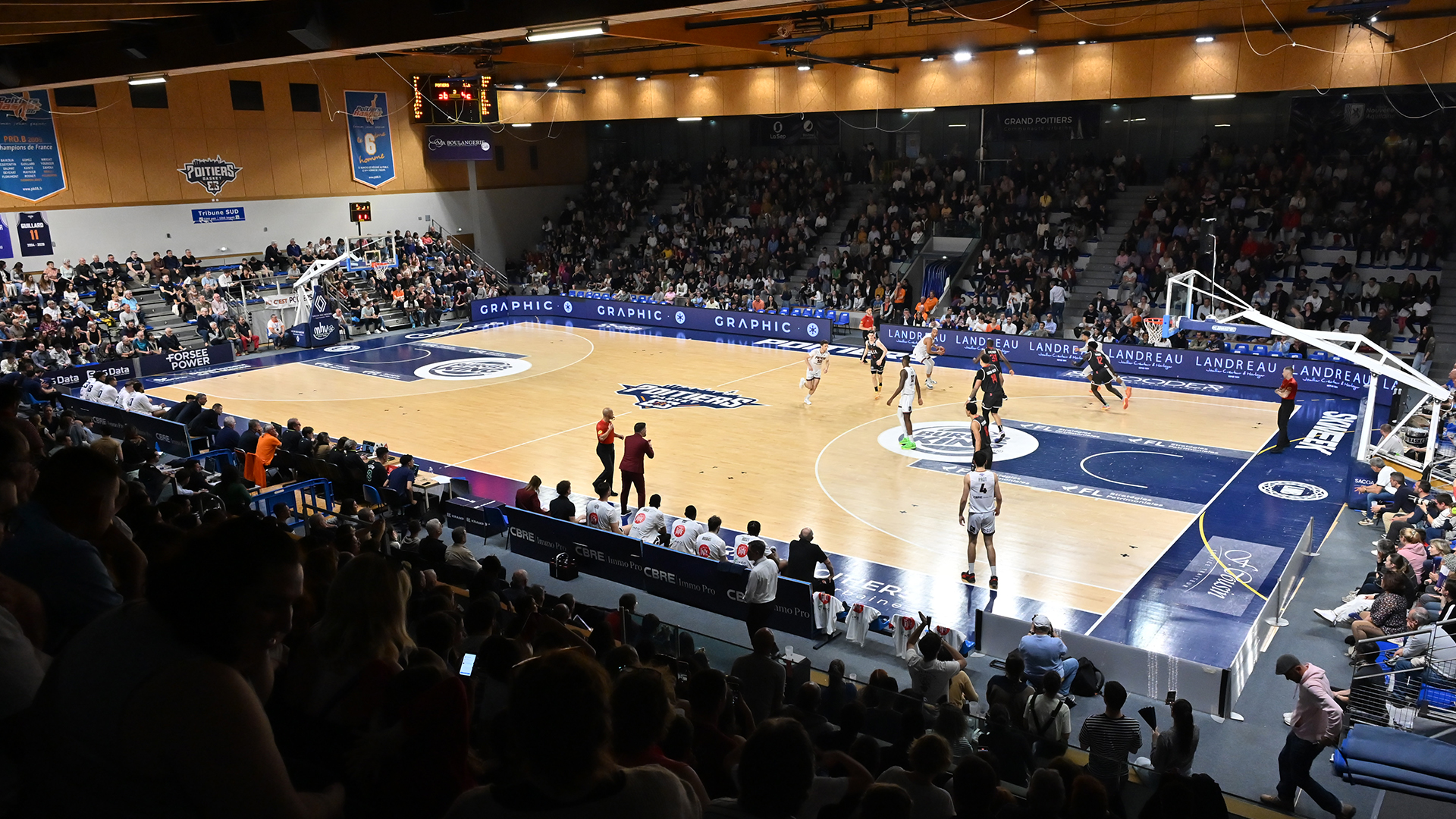 Salle de St Éloi - Poitiers Basket 86
