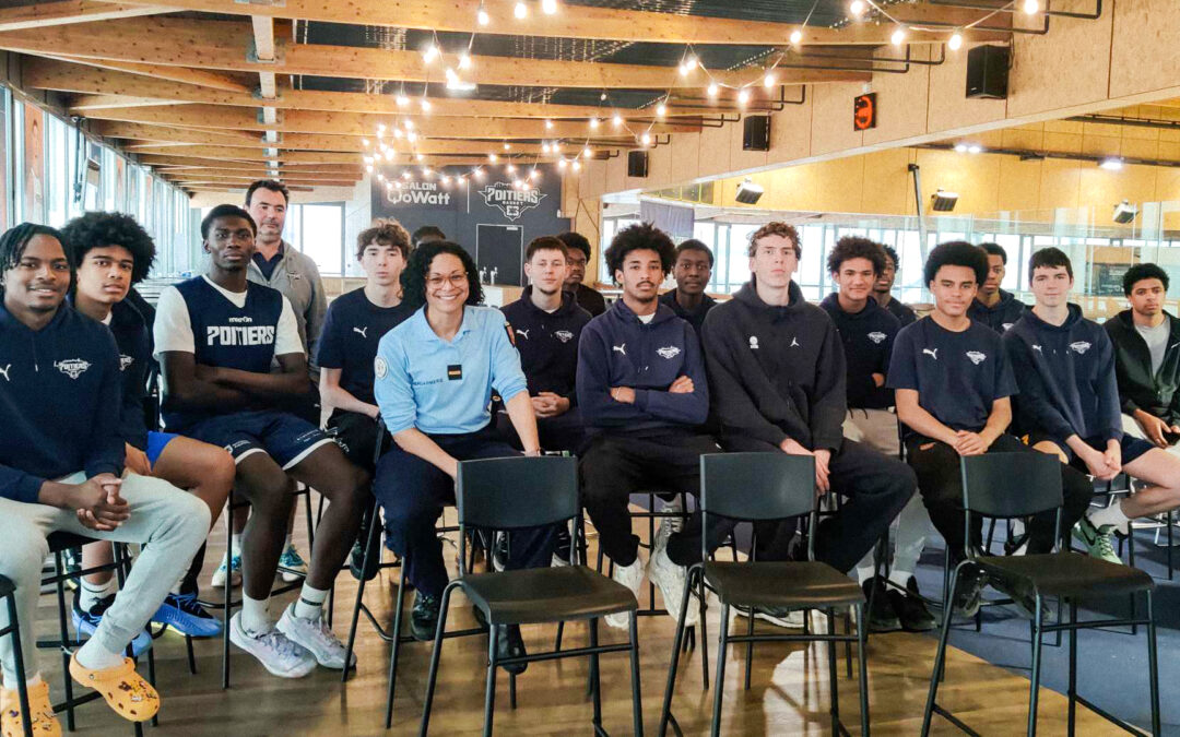 Sensibilisation au cyberharcèlement et à la citoyenneté pour les jeunes du Centre de Formation